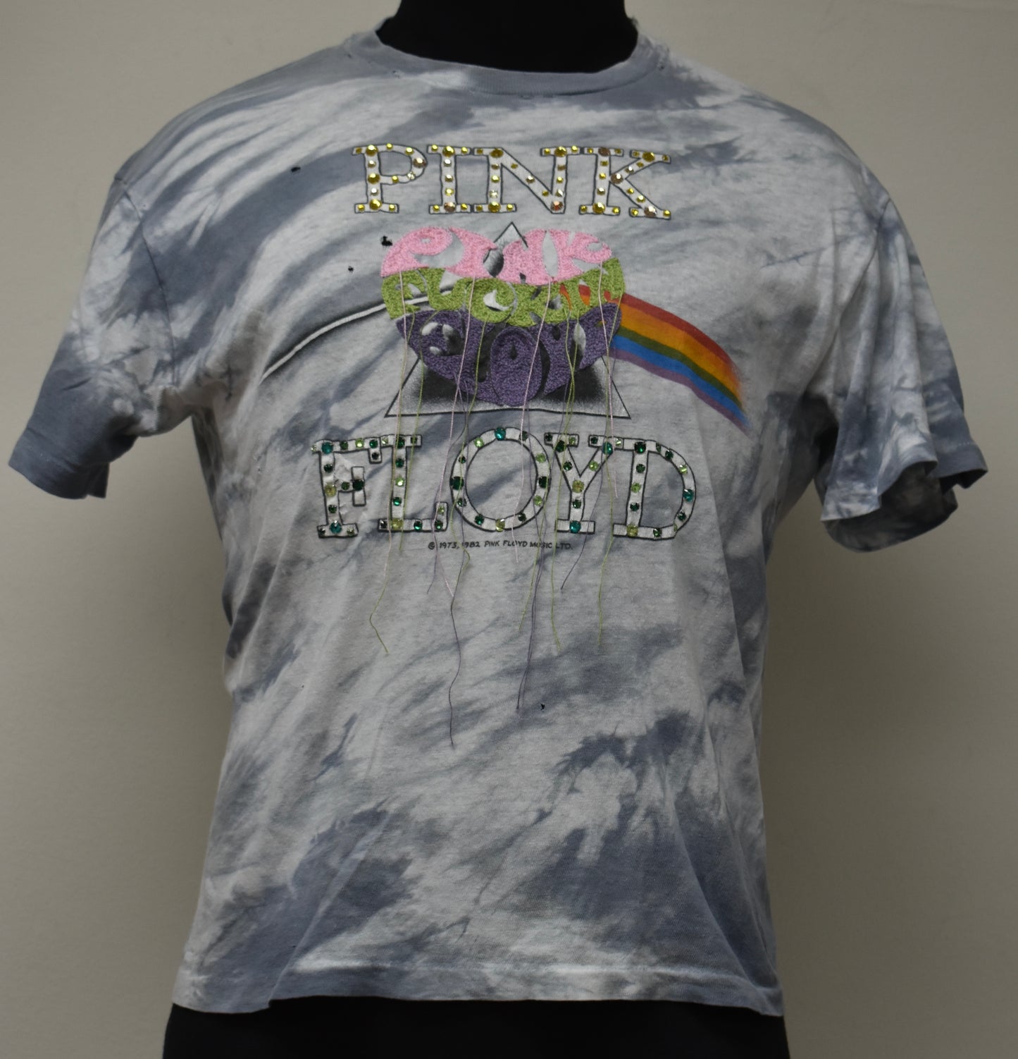 Pink Floyd 1980' tees.