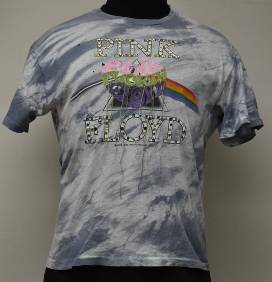 Pink Floyd 1980' tees.
