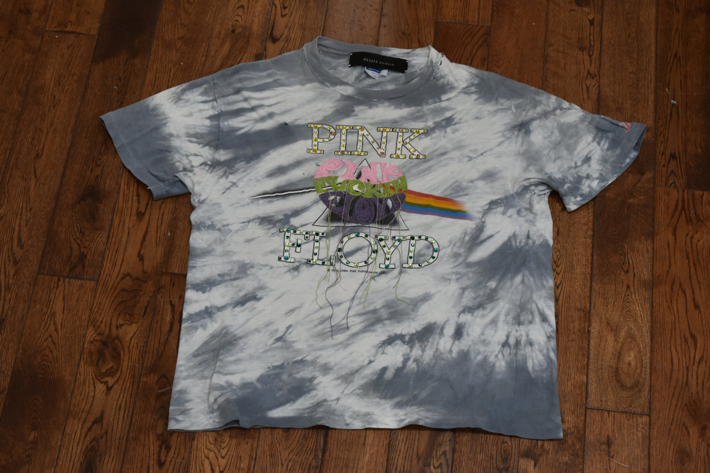 Pink Floyd 1980' tees.